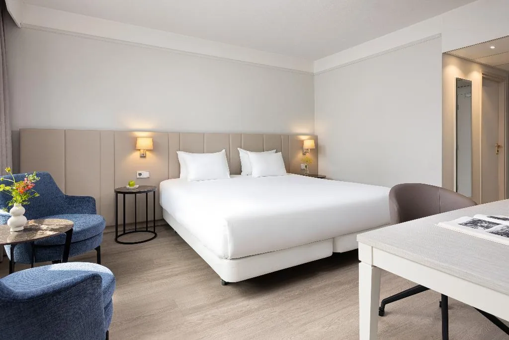 JUNIOR SUITE STANDARD Room, NH Bussum Jan Tabak, Amsterdam