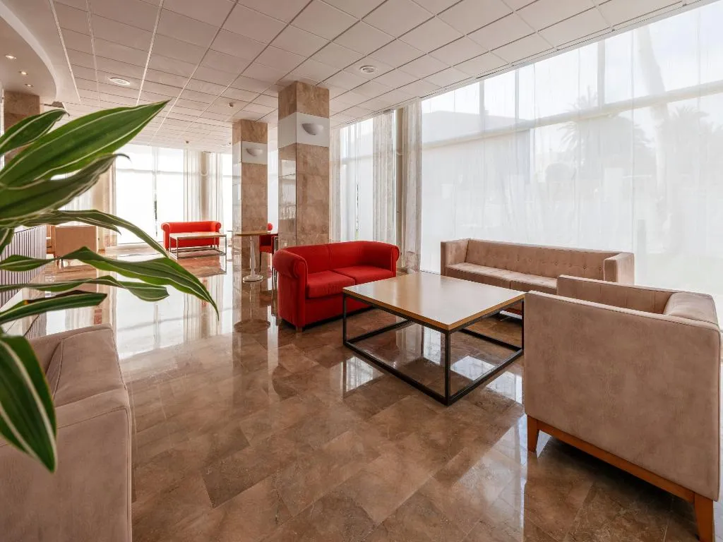 Lobby, Agamenon, Menorca