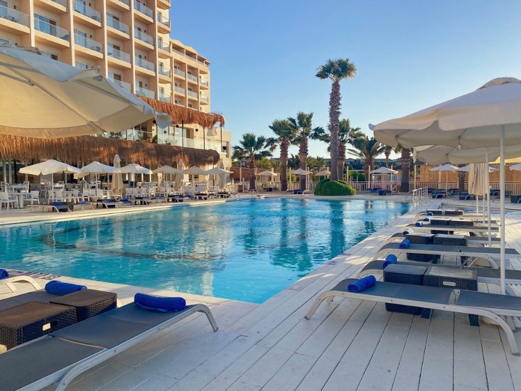 Design Plus Seya Beach, Izmir