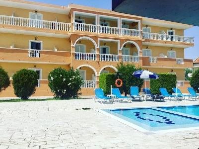 Derekas Apartments, Zante