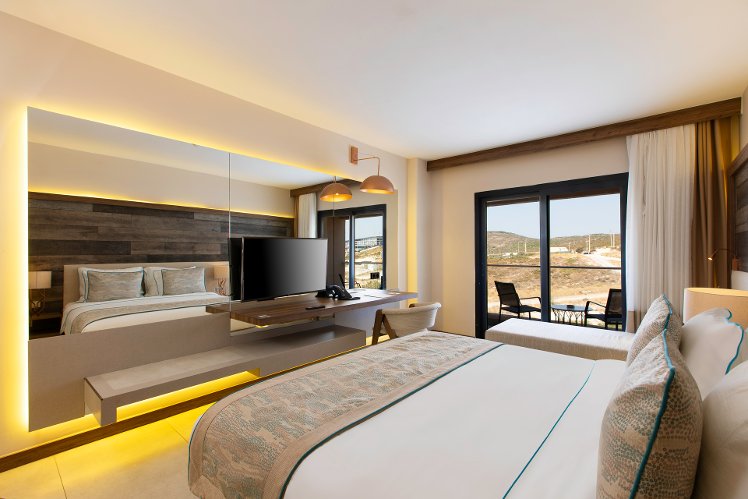 Design Plus Seya Beach, Izmir