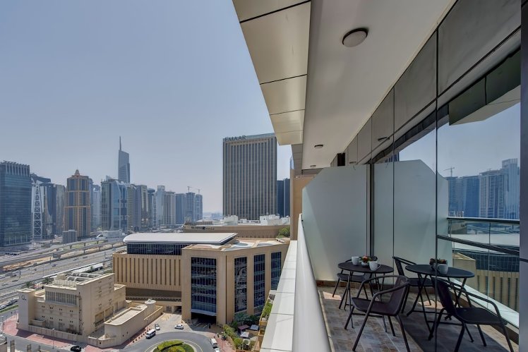 Royal Regency Suites Dubai Marina, Dubai