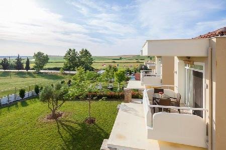 White Hill Hotel, Durres