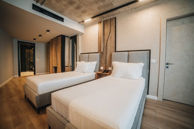 Amr Hotel - Durres, Durres