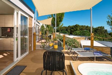 Medora Orbis Luxury Homes & Camping, Split
