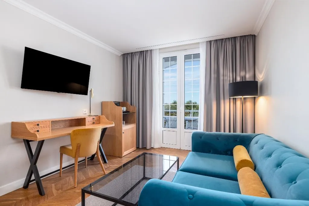 JUNIOR SUITE WITH BALCONY Room, Senator Port Mahon, Menorca