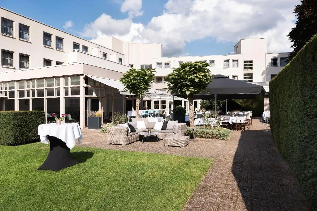 Lobby, NH Bussum Jan Tabak, Amsterdam