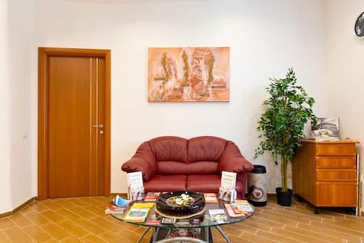 MICLAD B&B: Colosseum Guest House, Naples