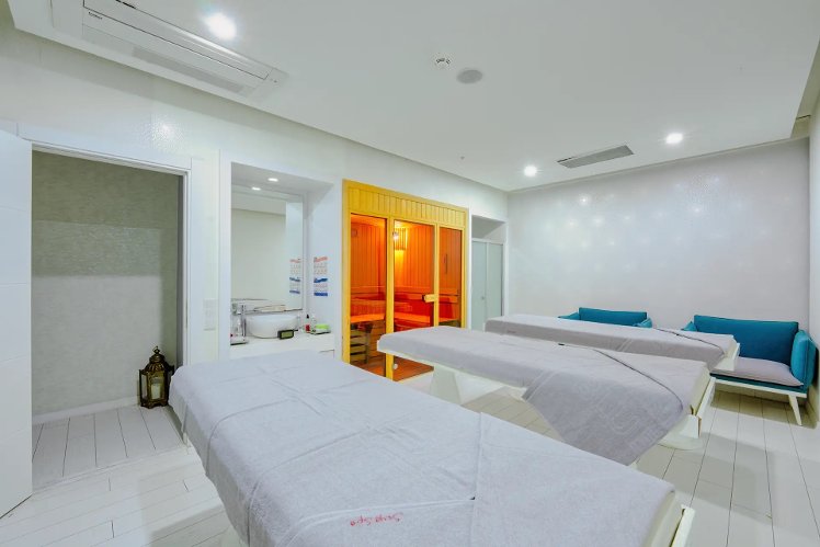 Design Plus Seya Beach, Izmir