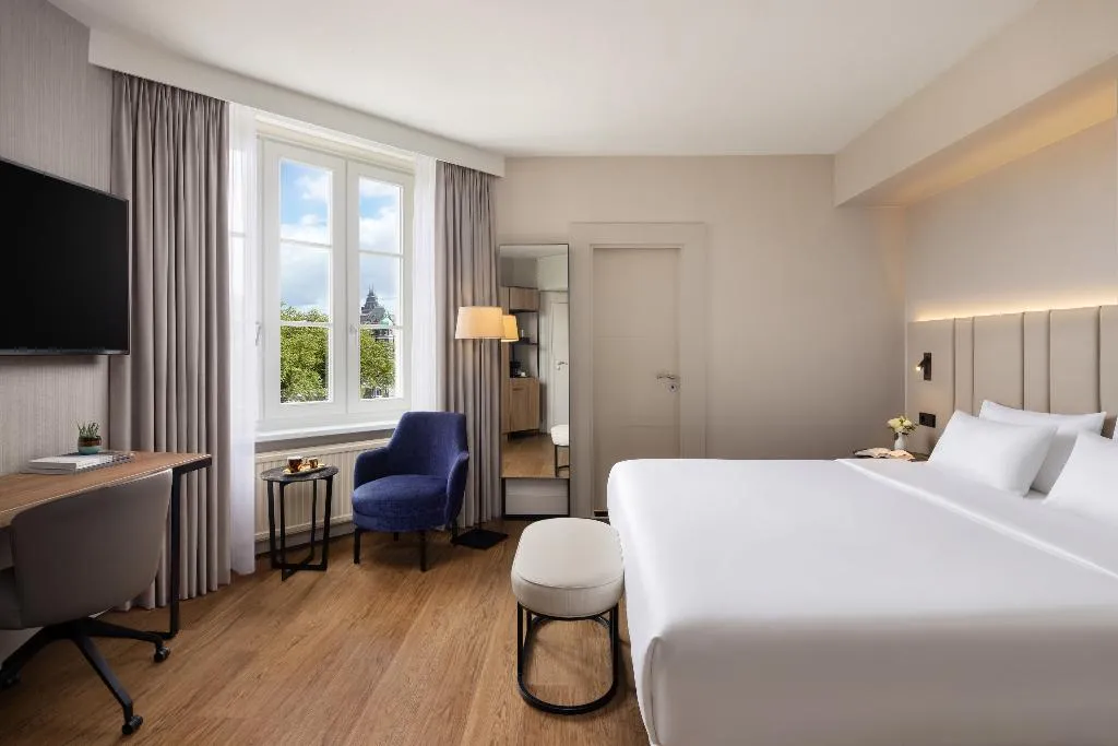 DOUBLE SUPERIOR WITH VIEWS Room, NH Amsterdam Leidseplein, Amsterdam