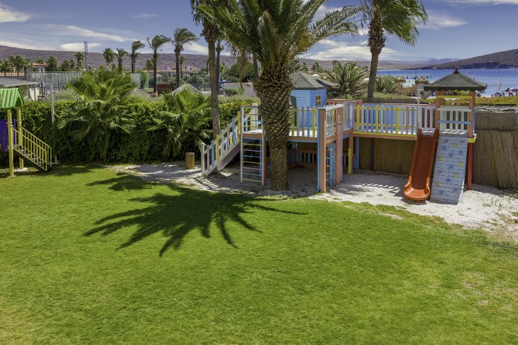 Design Plus Seya Beach, Izmir