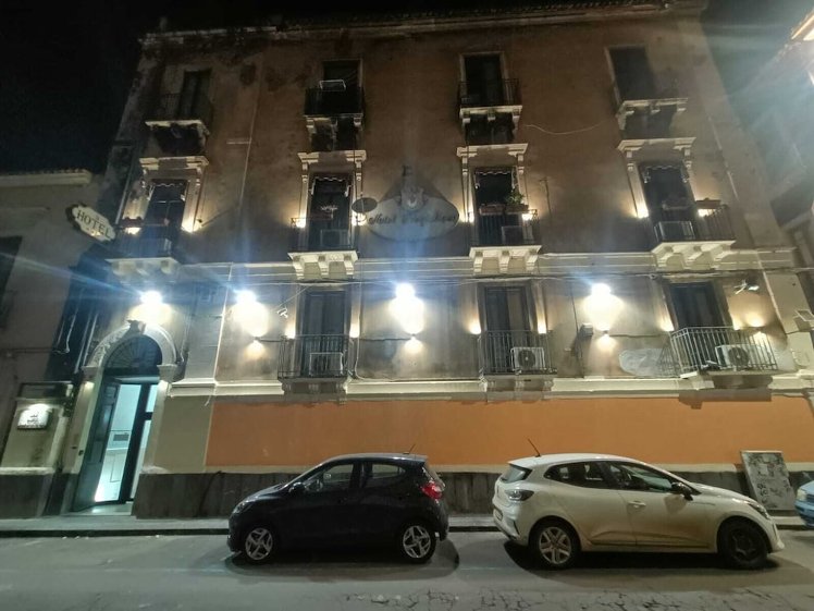 Nuovo Hotel Sangiuliano ***, Catania