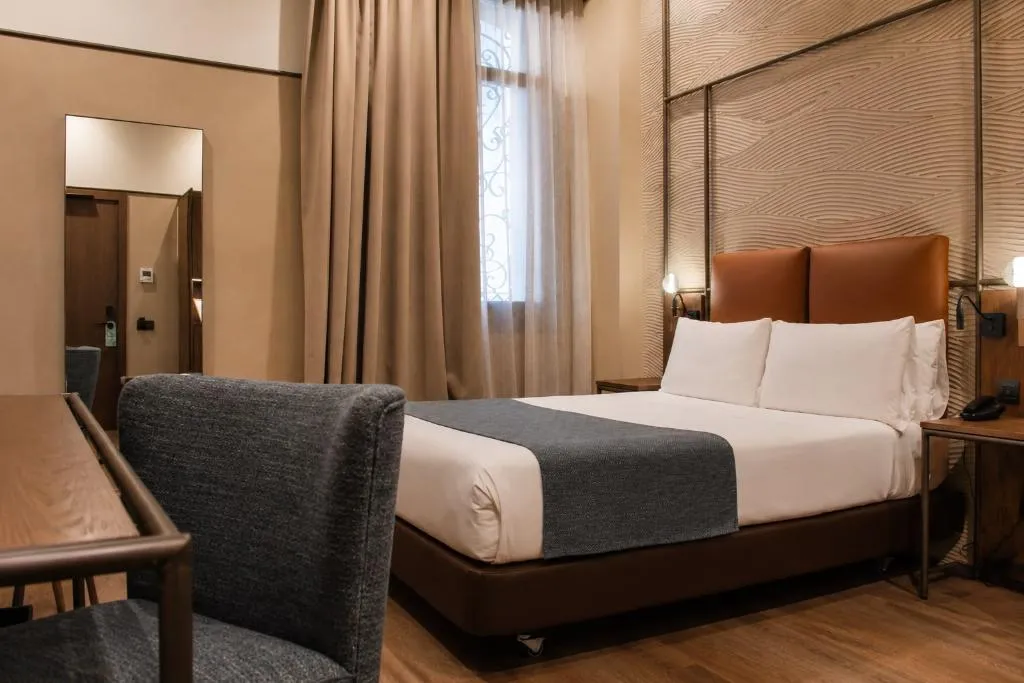 DOUBLE SINGLE USE CLASSIC Room, Hotel Medinaceli 4*S, Barcelona