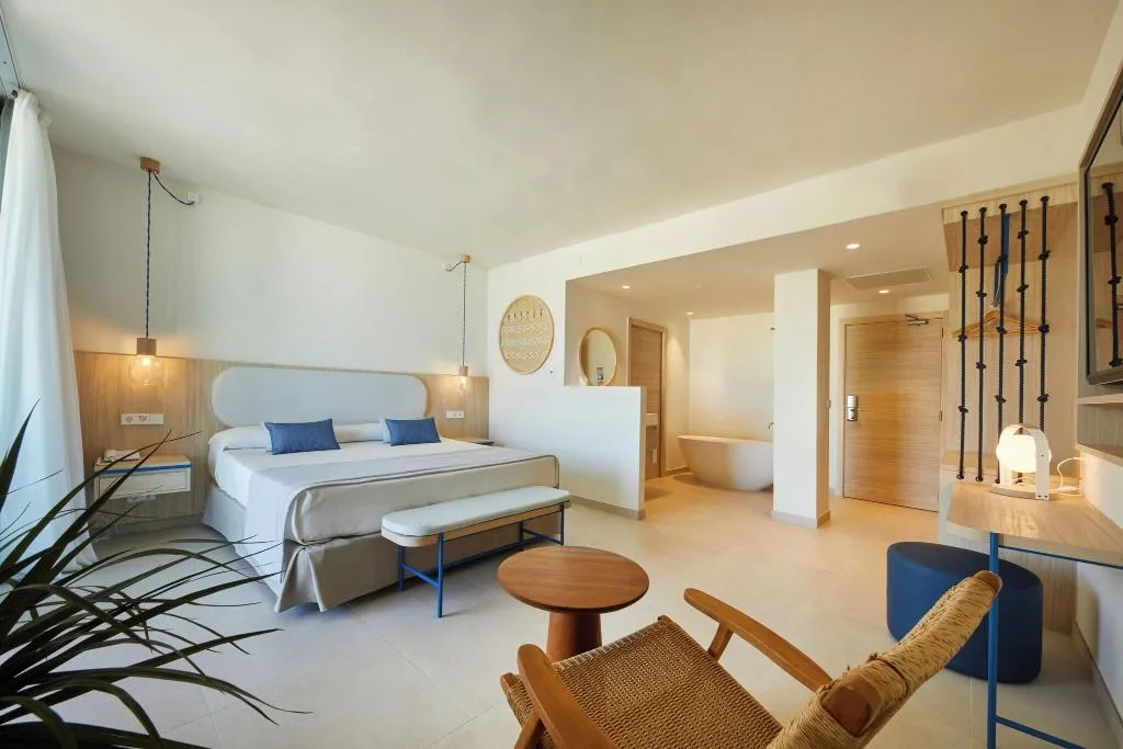 Room, Tui Blue Victoria Menorca, Menorca