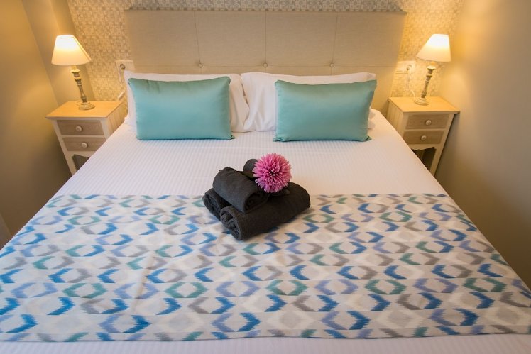 Holidays2Malaga Suites Apartments, Costa Del Sol