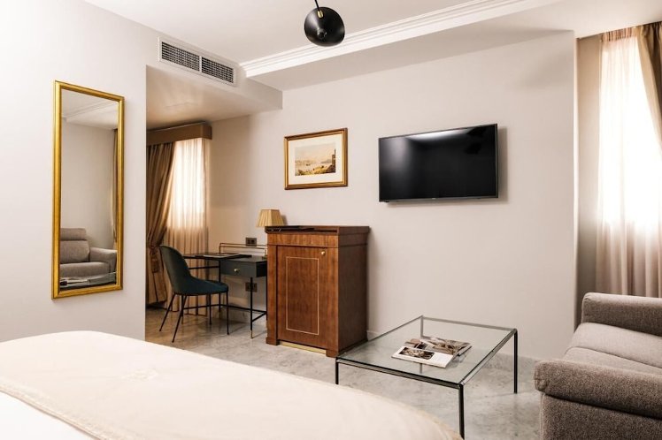 The Gomerino Hotel, Malta