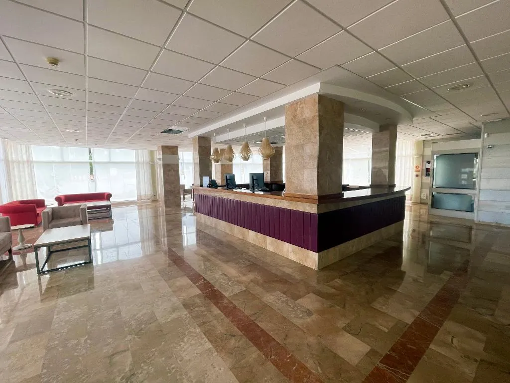 Lobby, Agamenon, Menorca