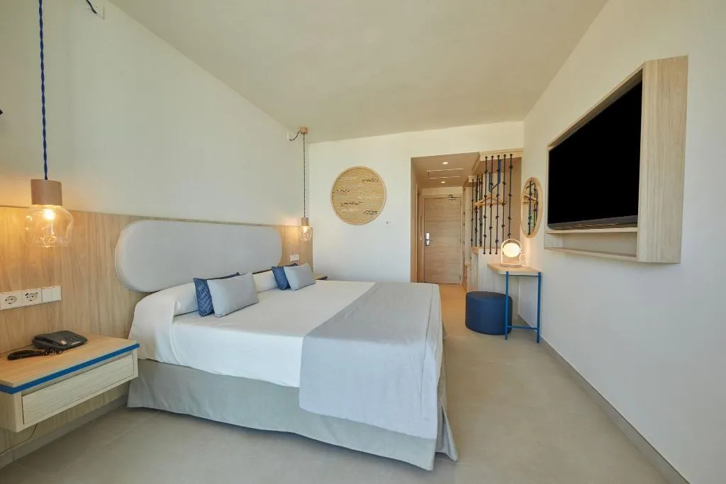 Room, Tui Blue Victoria Menorca, Menorca