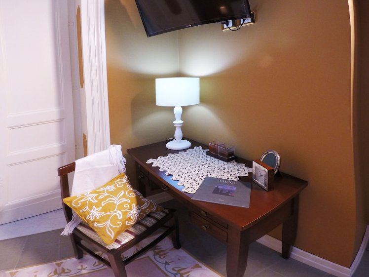 Art Fashion House Luxury Rooms, Catania