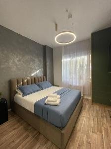 Peaky Hotel, Durres