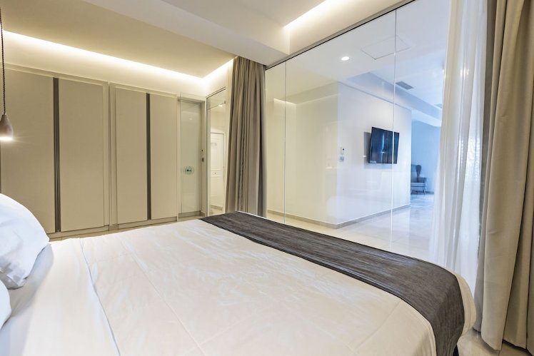 Ray Hotel, Corfu