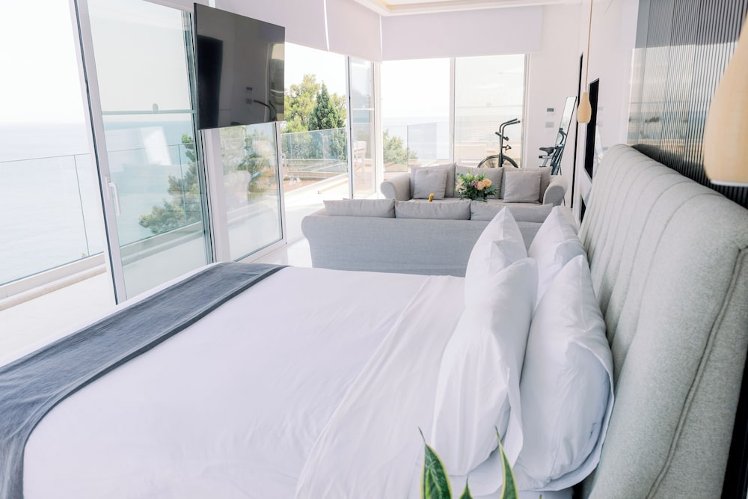 Ray Hotel, Corfu