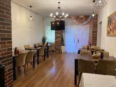 Peaky Hotel, Durres