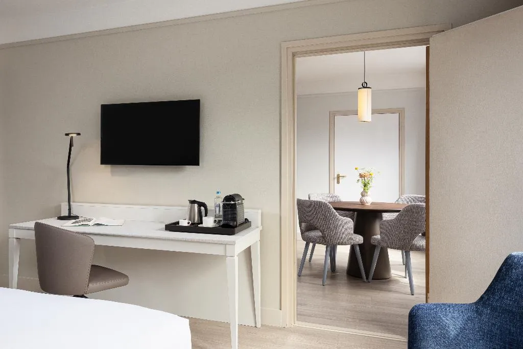 JUNIOR SUITE STANDARD Room, NH Bussum Jan Tabak, Amsterdam