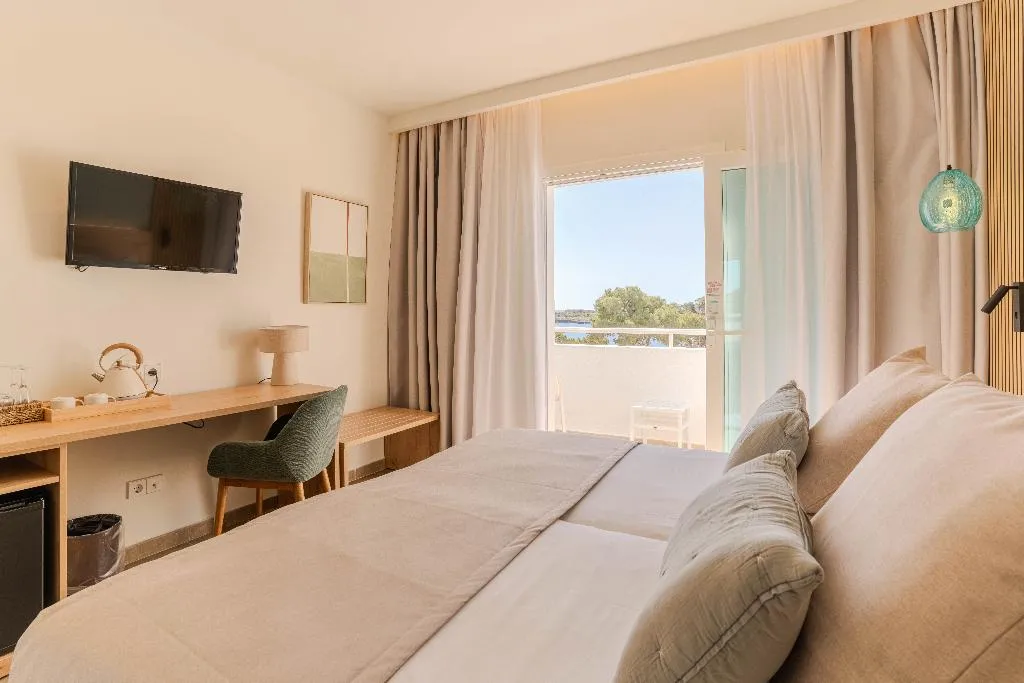Room, Cala d'Or, Majorca