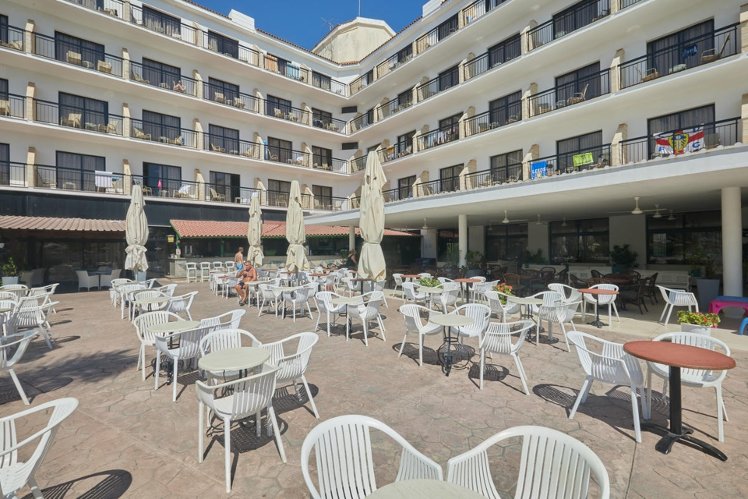 Tsokkos Gardens Hotel Apartments, Cyprus