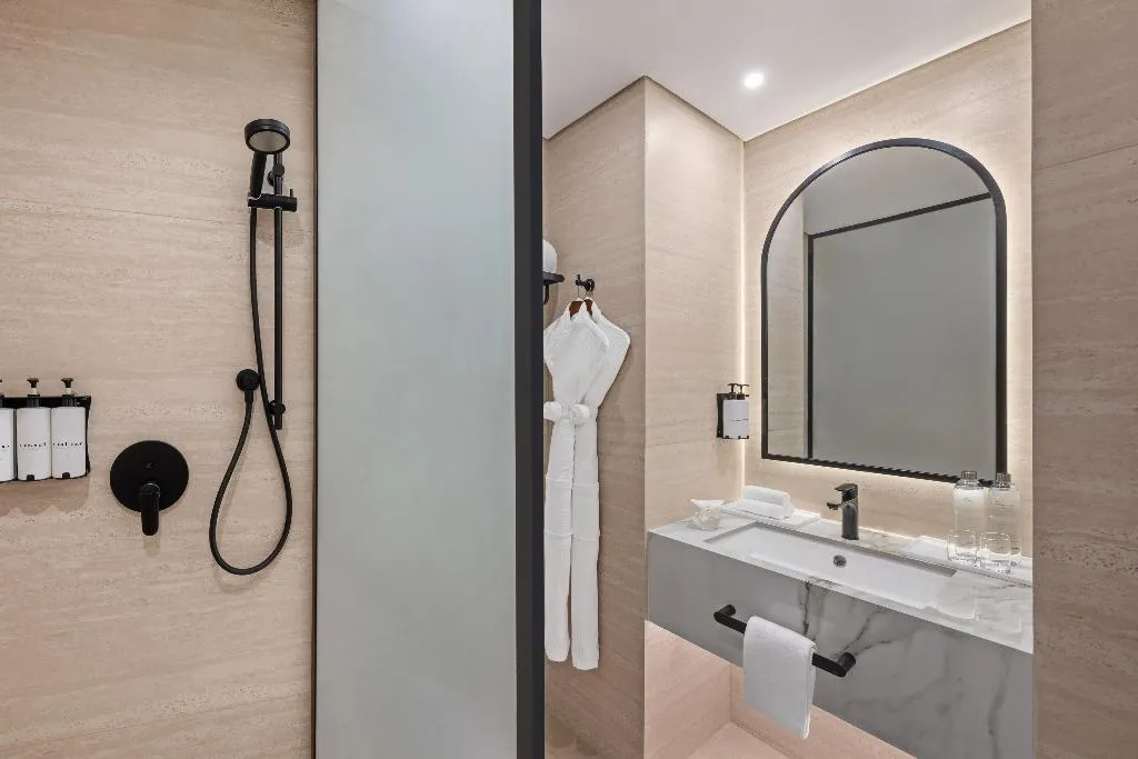 Double or Twin CLUB Room, Oaks Ibn Battuta Gate Dubai, Dubai
