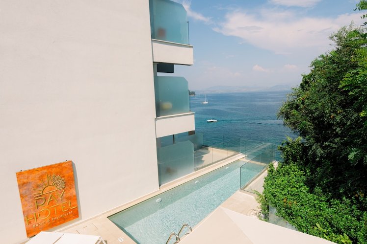 Ray Hotel, Corfu