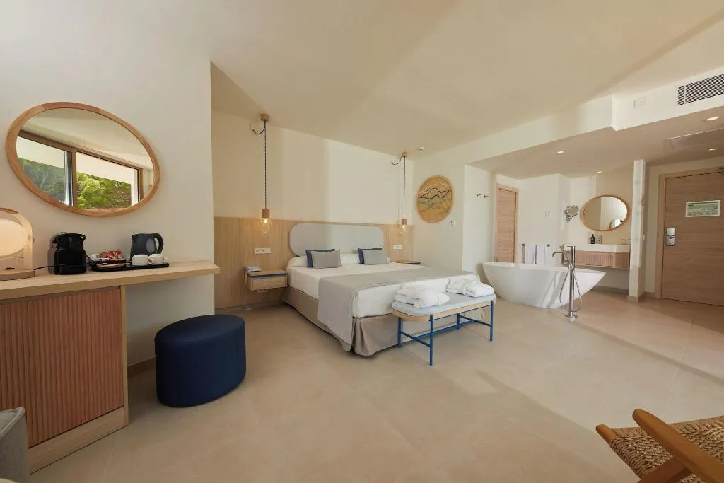 Room, Tui Blue Victoria Menorca, Menorca