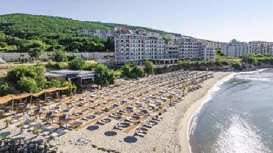 Onyx Beach Residence - Free Parking & Beach Access, Bourgas