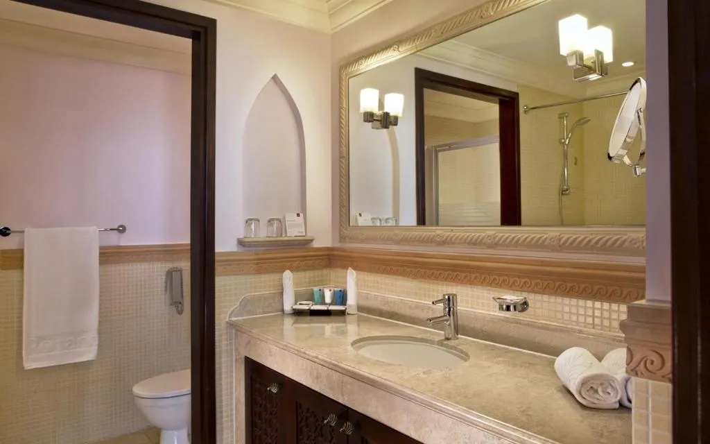 Room SEA VIEW Room, Arjaan by Rotana – Dubai Media Vity, Dubai