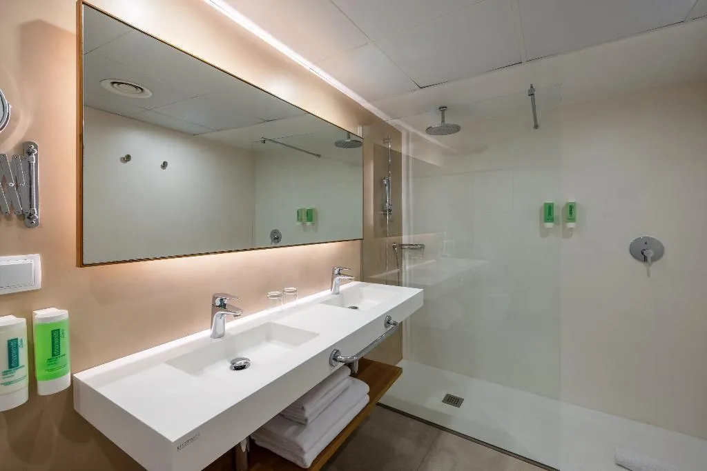Double or Twin SUPERIOR SIDE SEA VIEW Room, Agamenon, Menorca