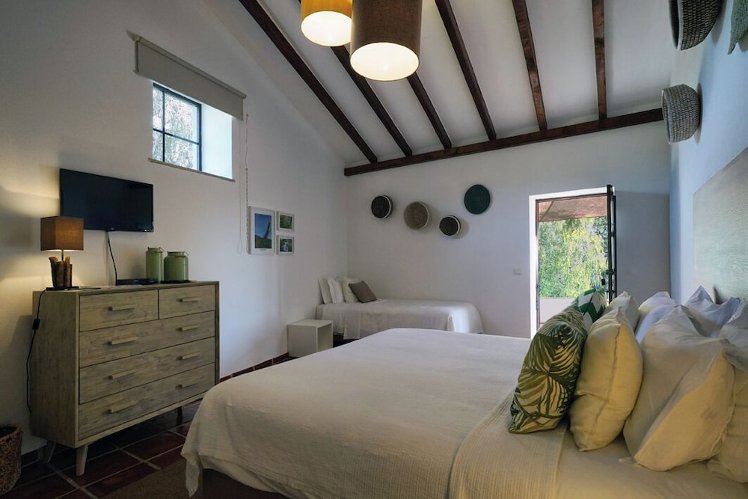 Vale Fuzeiros Nature Guest House, Algarve
