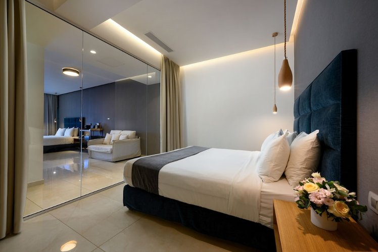 Ray Hotel, Corfu