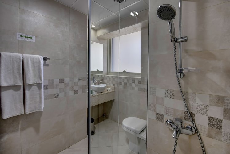 Royal Regency Suites Dubai Marina, Dubai