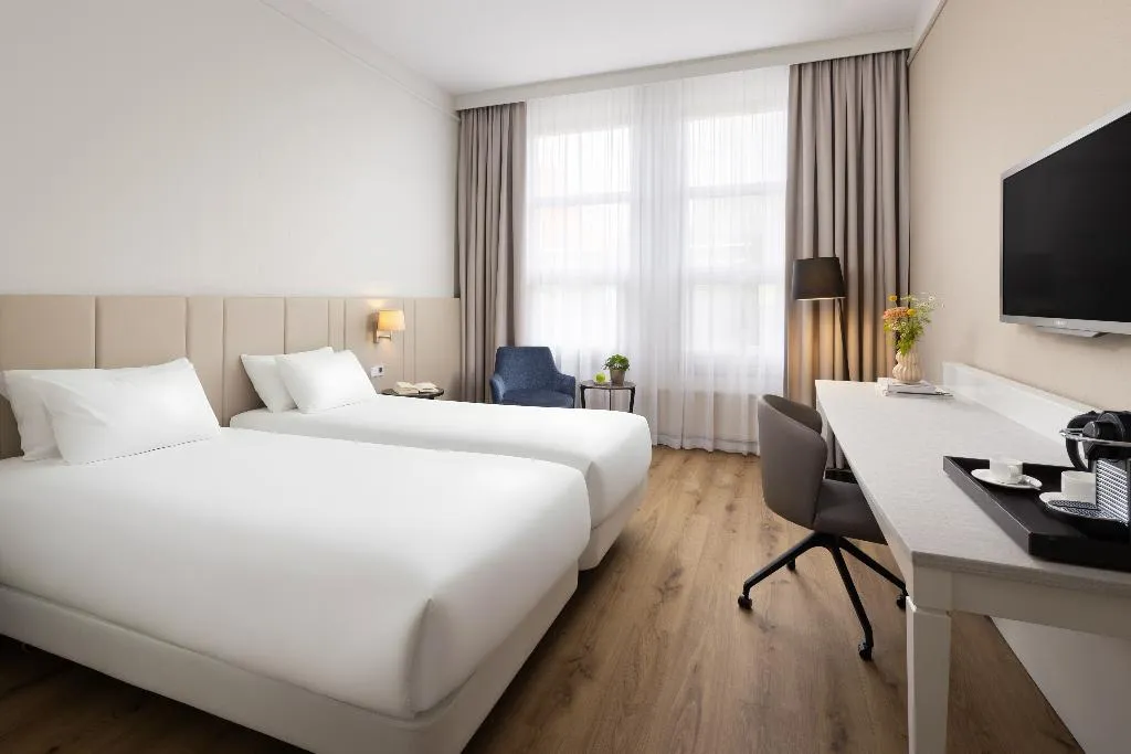 DOUBLE SUPERIOR Room, NH Bussum Jan Tabak, Amsterdam