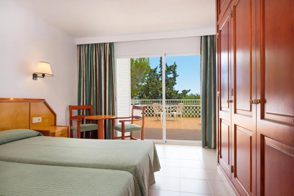 Double or Twin STANDARD Room, Hotel Cala Romantica Mallorca, Majorca