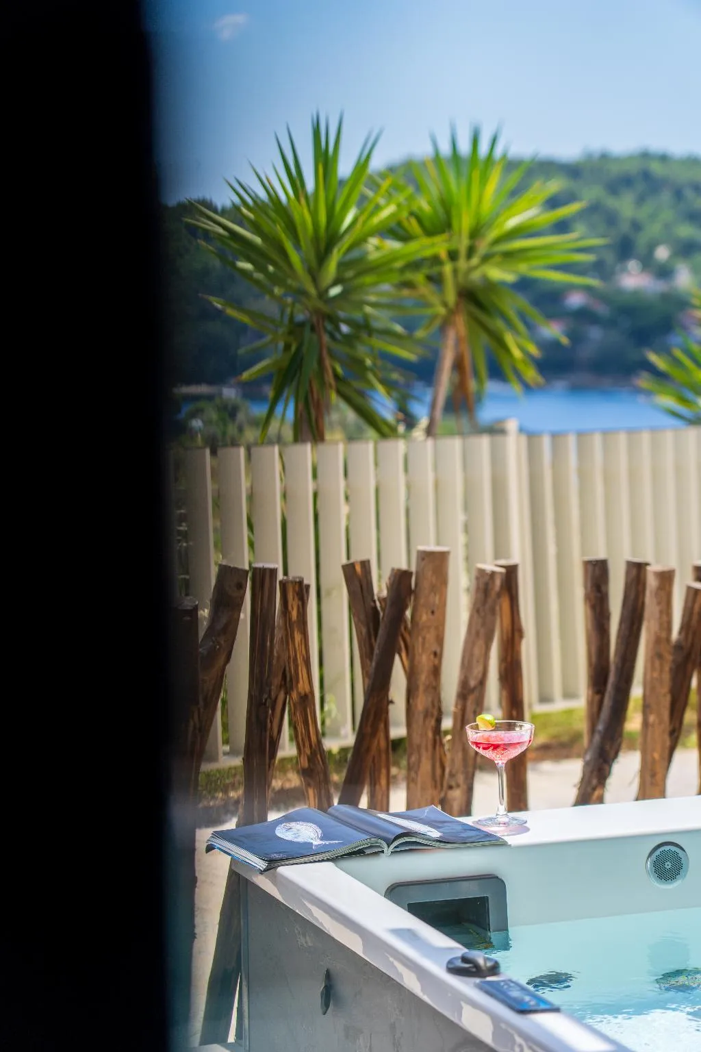 DOUBLE DELUXE ONE BED Room, Petra Nera, Skiathos