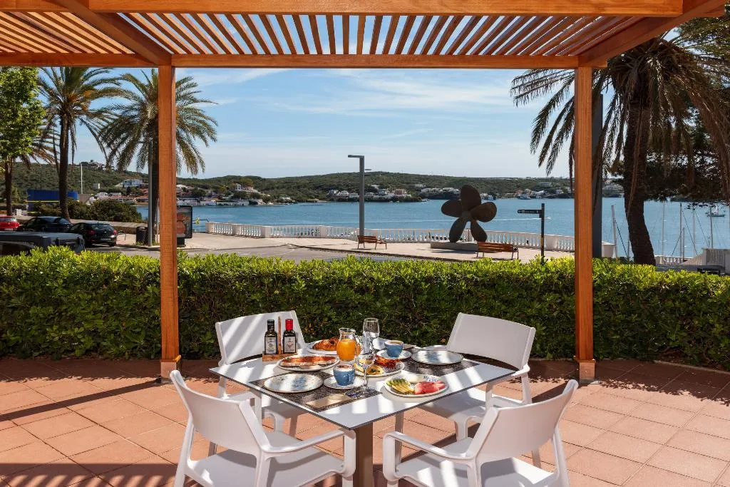Bar, Senator Port Mahon, Menorca
