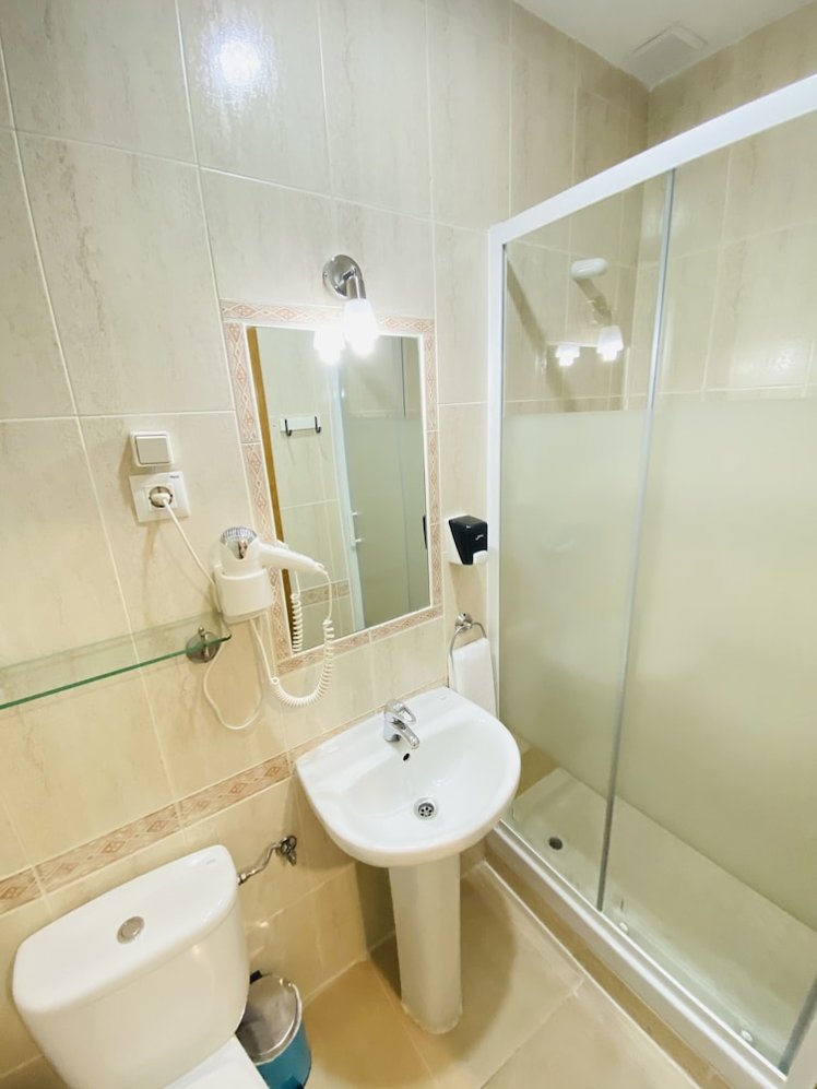 Ch Rayuela, Madrid