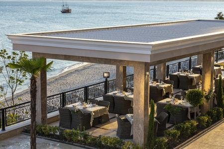 Onyx Beach Residence - Free Parking & Beach Access, Bourgas