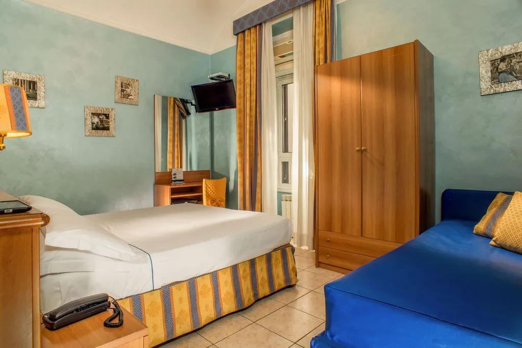 TRIPLE STANDARD Room, Assisi, Rome