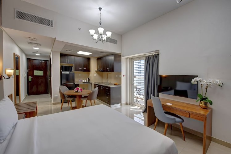 Royal Regency Suites Dubai Marina, Dubai