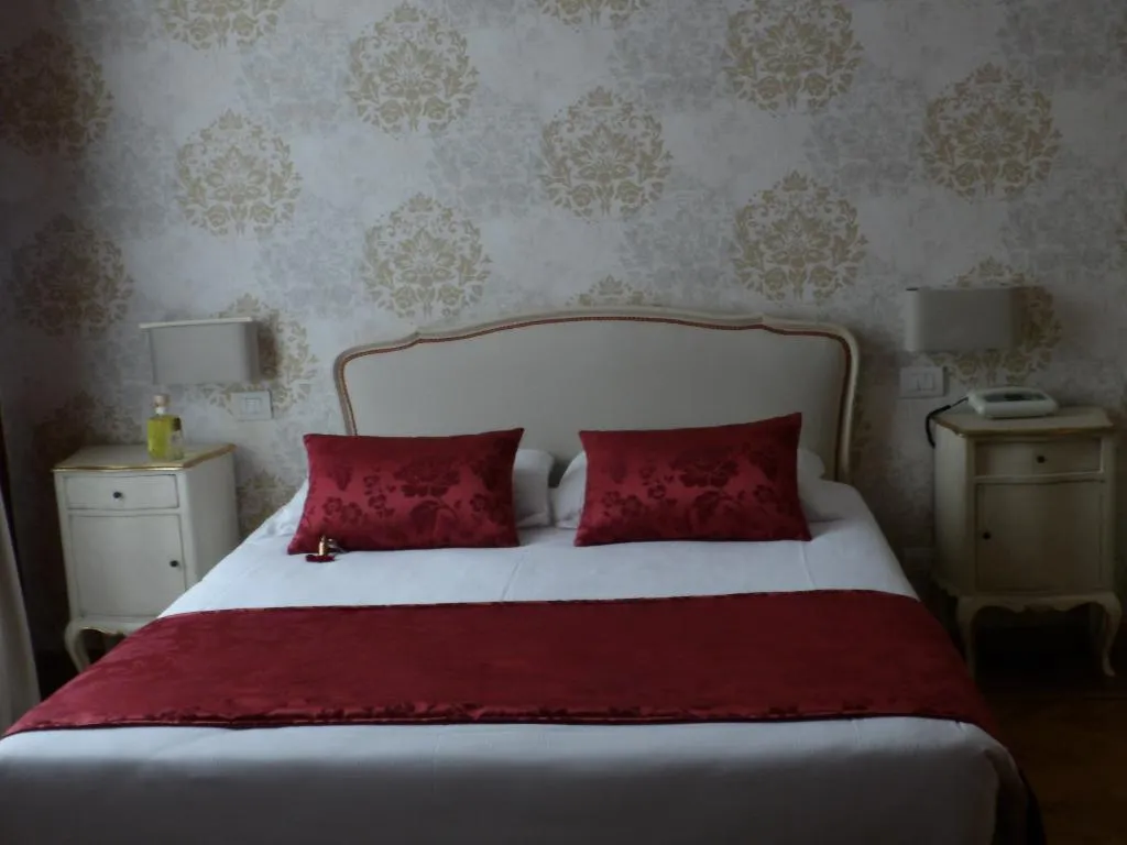 DOUBLE SUPERIOR Room, Hotel Il Granduca, Florence