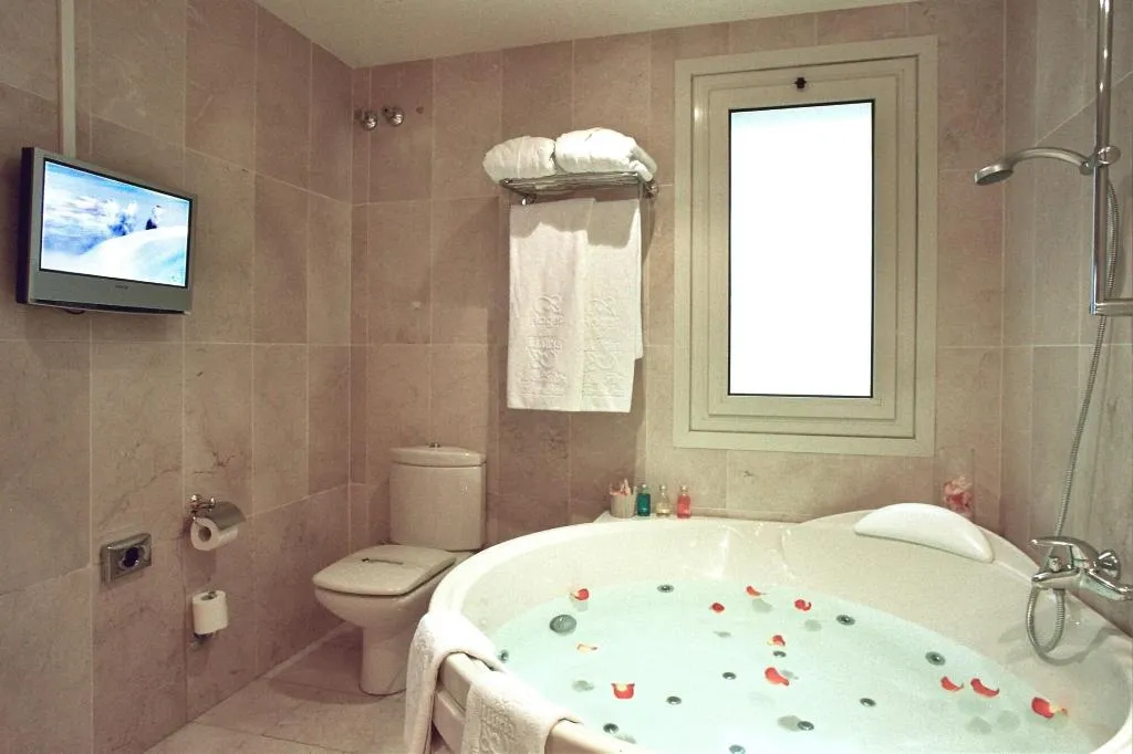 Room, Roger de Lluria, Barcelona