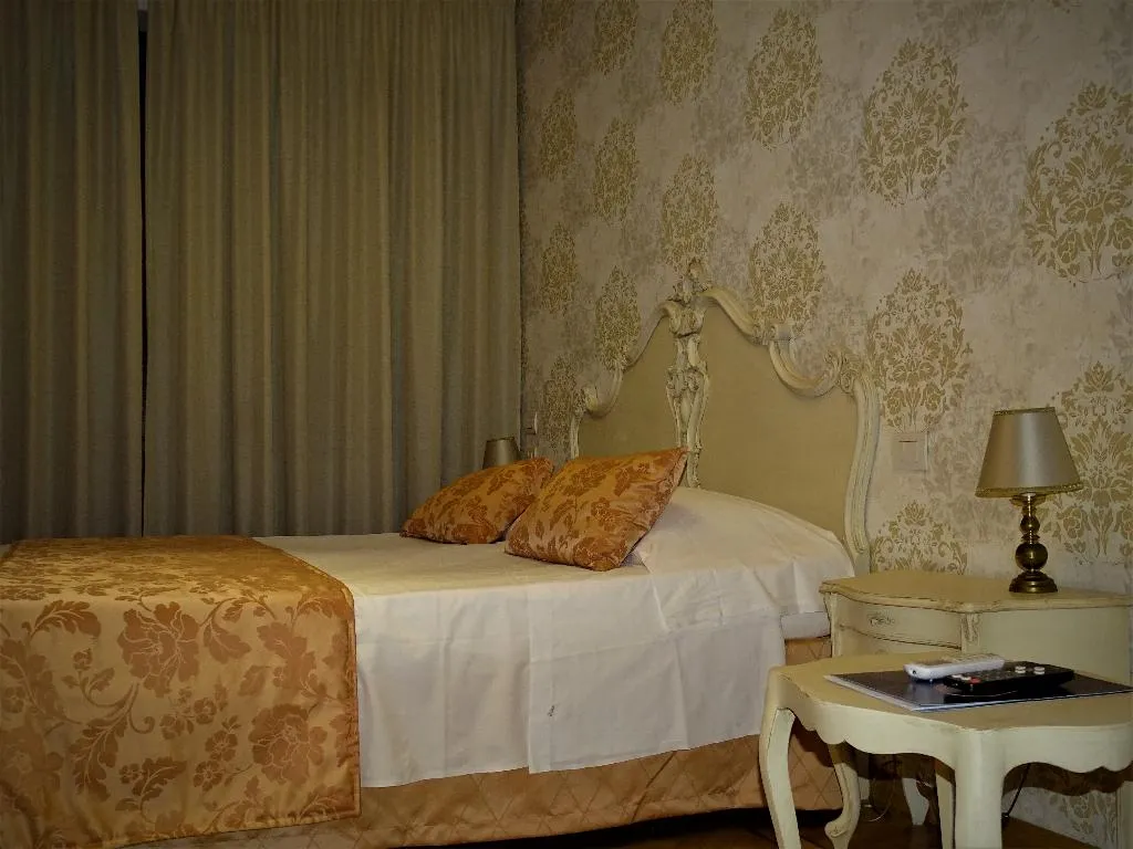 DOUBLE SUPERIOR Room, Hotel Il Granduca, Florence